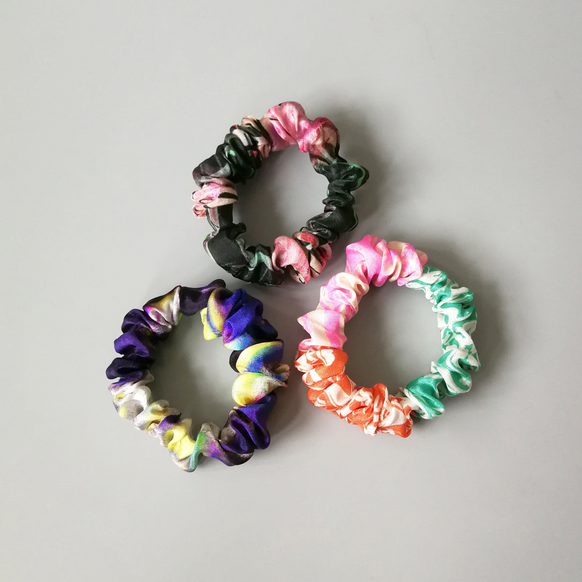 Set of 3 Silk Scrunchies - Multicoloured